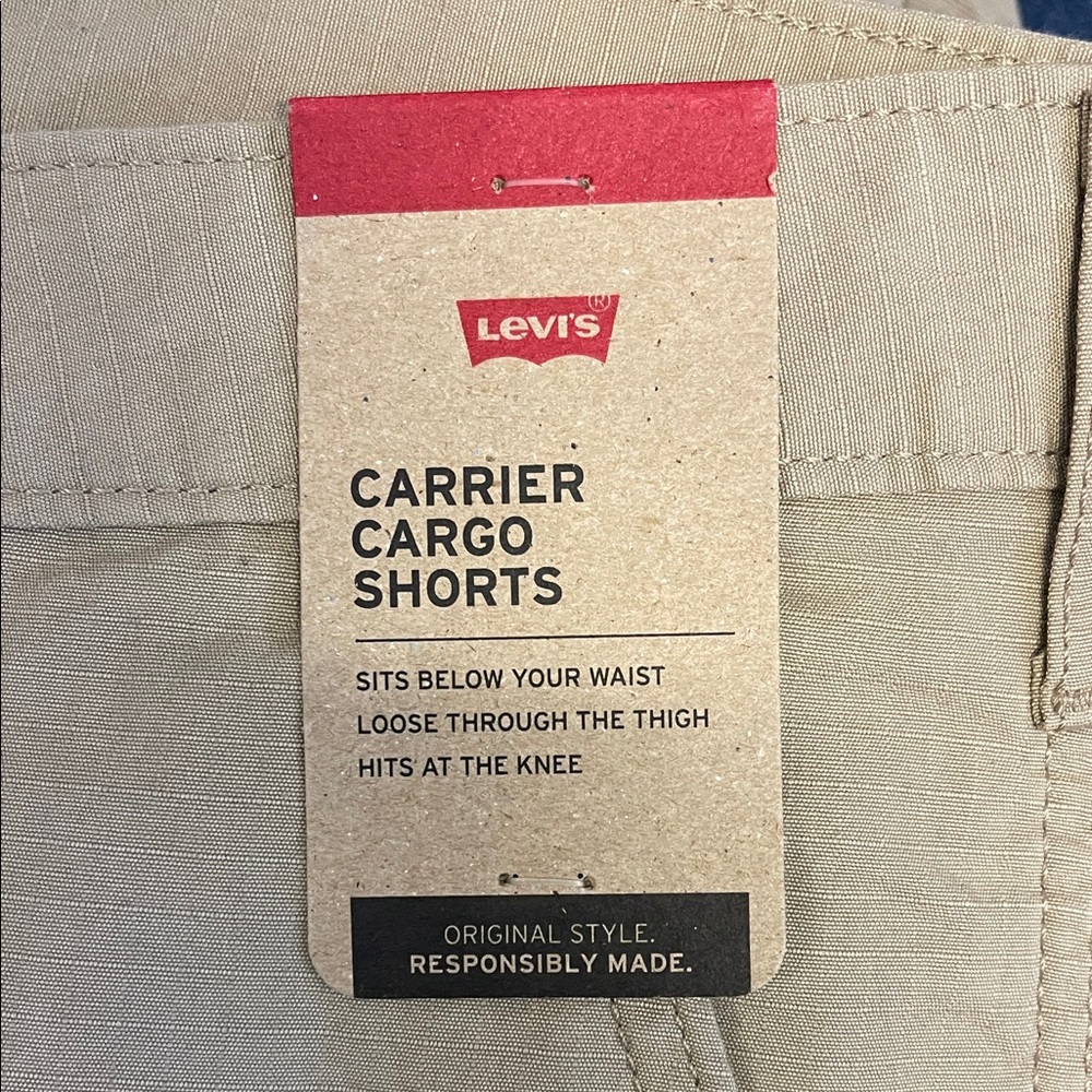 Levi's Tan Cargo Shorts